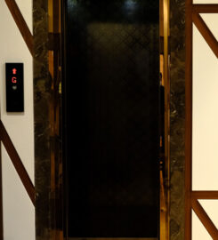 Fox Elevators: Manufacturer of elevators, hydraulic lifts