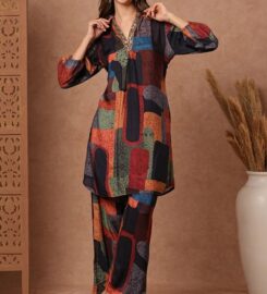 VAIRA FASHION AND CLOTHINGS
